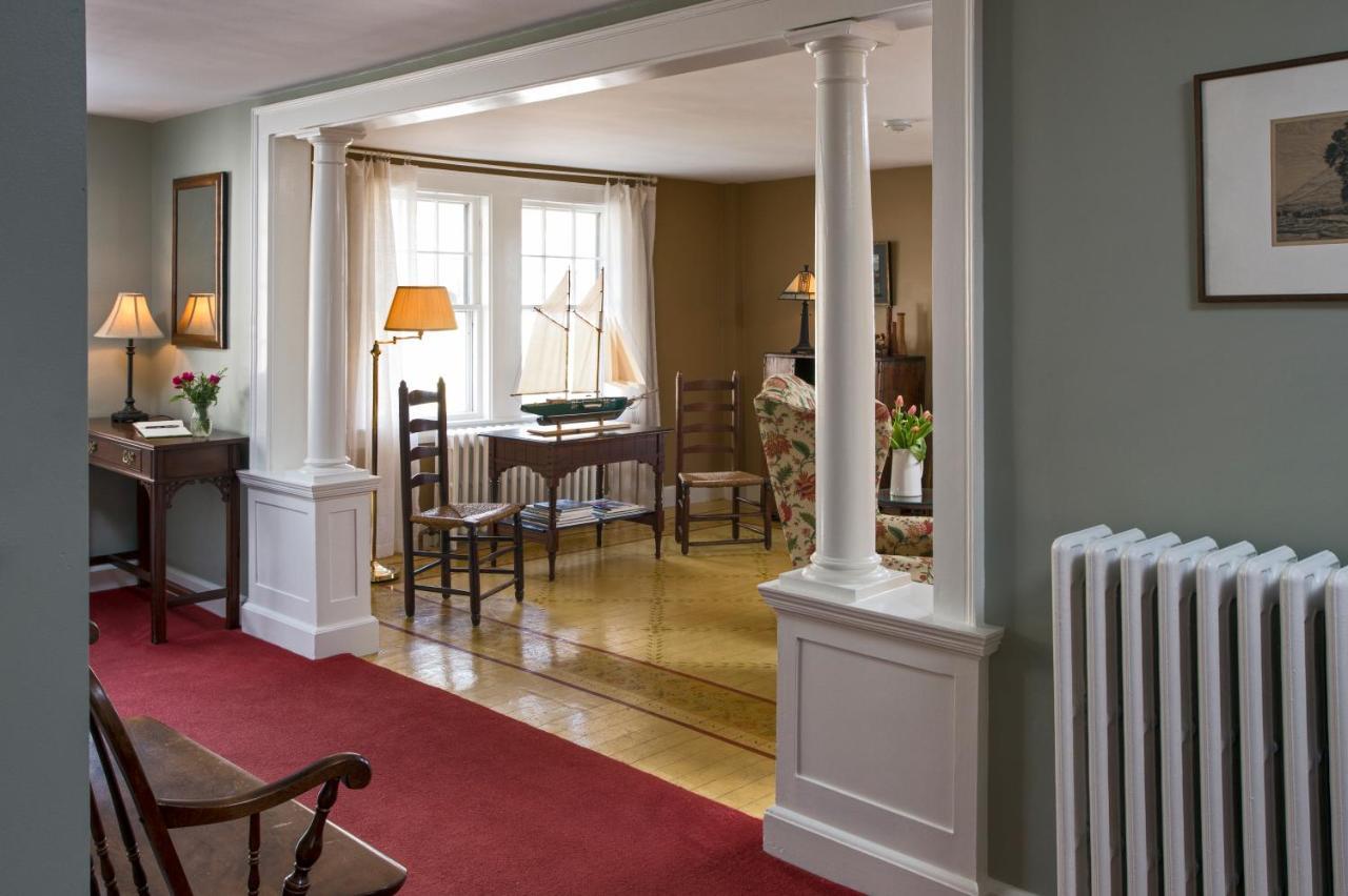 Newcastle Inn エクステリア 写真